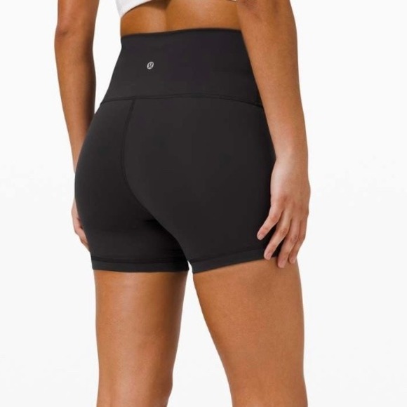 Lululemon Wunder Train High-Rise bike Short 4" Size 6 Black yoga running - Picture 1 of 6
